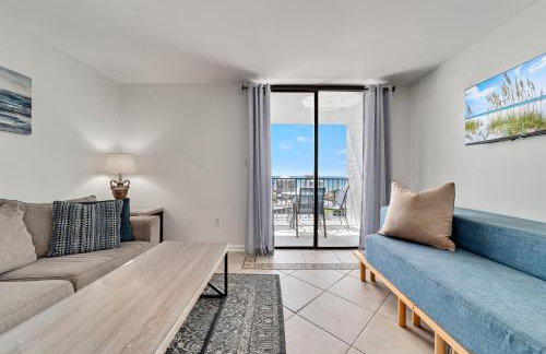 1br/1ba Sleeps 4 Near Beach w/ Breathtaking Ocean Views - Photo 32