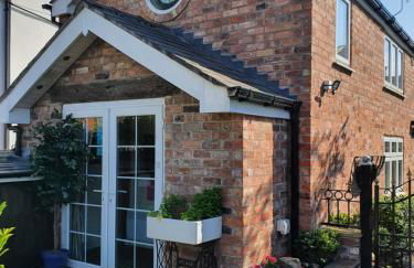 The Coach House Holiday Cottage, Southport - Foto 1