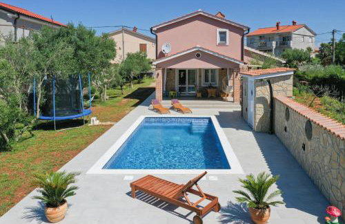 Vacation house Ulika - Photo 1