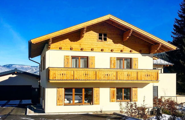 Herzerl-Chalet Appartements - Photo 1