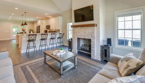 3 Mi to Campus Auburn Home with Deck and Fire Pit - Foto 3