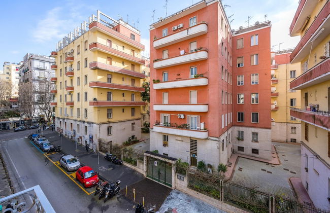 Vomero Duplex Apartment by Wonderful Italy - Photo 12