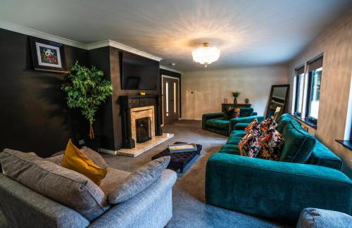 FAMILY FRIENDLY, HOT TUB, Fire Pit, Spacious & Modern - Foto 53