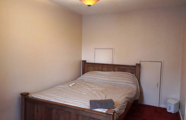 House with a garden in Arnos Grove - Foto 2