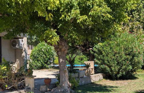 LE CHESTER - Maison de charme en Provence avec piscine près de L'Isle-sur-la-Sorgue - Foto 12