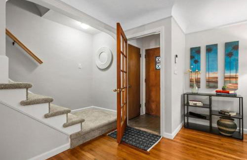 4 Bedroom Pool and Hot Tub Home Near Cleveland - Foto 36