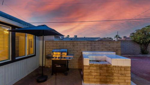 New Midtown Studio with Full Kitchen (Unit C) - Photo 2