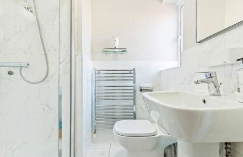 Luxury 5 bed house with Hot Tub nr Bicester Village - Foto 66