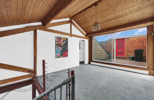 Large Industrial Style 2 Bedroom Apartment Short Term Rental & Flexible Renting Canary Wharf With Free WiFi - Photo 24