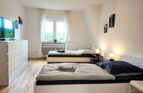 Modern & Chic Apartment with Balcony in Offenbach - Foto 26