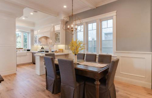 Beautiful 2 Story Right by the Water, Ocean View - Foto 12