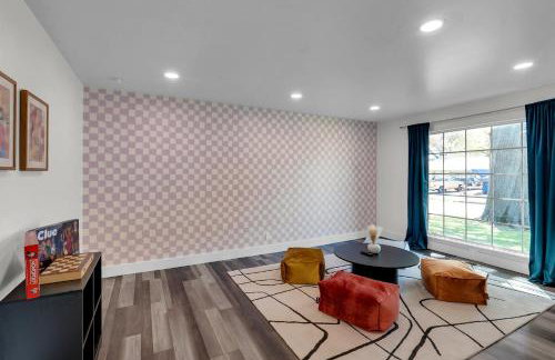 10min to EXPO - Family-Friendly with Office & Playroom - Photo 31