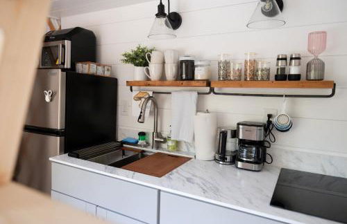 Purple City Retreats - Luxury Yurt & Spa - Foto 6