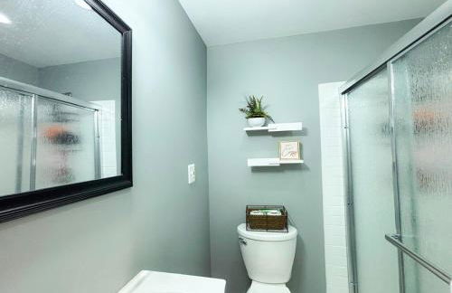 Perfect full private first floor home with convenient amenities - Foto 15