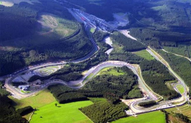 Opulent Holiday Home in Spa with Sauna, Hot Tub, Playroom - Photo 37