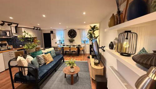 Cozy Cottage Coventry self check-in after 3pm, Pets Friendly - Foto 2