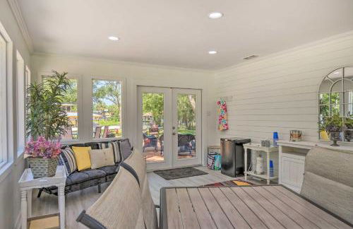 Riverside New Magnolia Springs Home with Dock, Beach - Foto 21