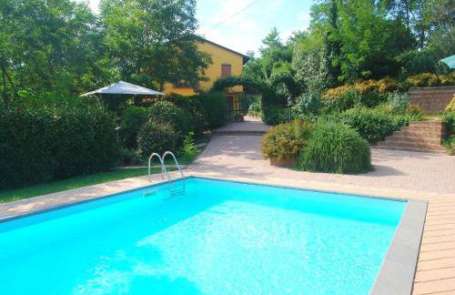 Sunlit Home With Pool - Foto 76