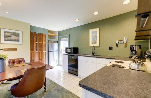 Shared Hot Tub Historic Cottage, Walk to Elm Park - Foto 3