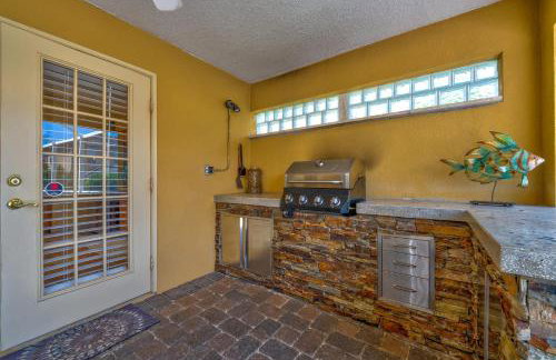 Vista Park Family Retreat with Pool - Foto 37