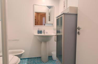 Milano Center Apartment in Shopping and living Area with AC, Wifi, steps from M1 and Airport and Fiera Milano link - Foto 13