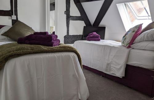 Characterful 2 bed cottage, quiet village setting - Photo 11