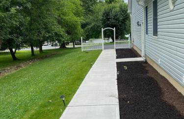 Spacious 2BD near Princeton, Cafes! Family, Backyard, Parking - Photo 5