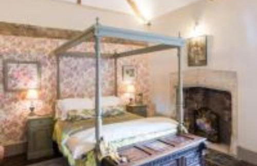 Tudor Romance- a historic manor house for holiday and corporate stays - Foto 49