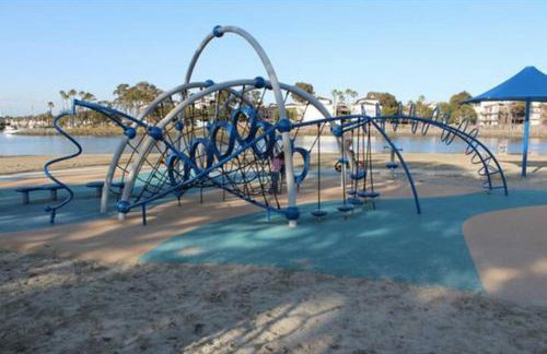 Beautiful 2 Story Right by the Water, Ocean View - Foto 58