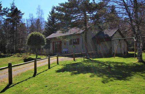 Petit Gîte Enchanté au Cœur de la Forêt du Meygal, Proche du Lac Bleu - FR-1-582-272 - Foto 1