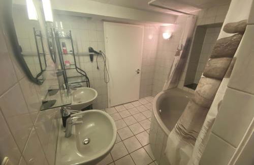 3x Ferienwohnung I Apartment I Free Parking I WiFi I ruhige Lage - Photo 4