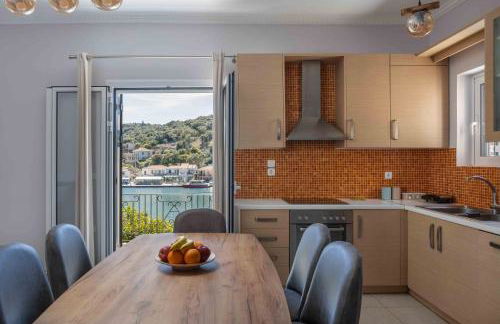 Plaka's House - Photo 16