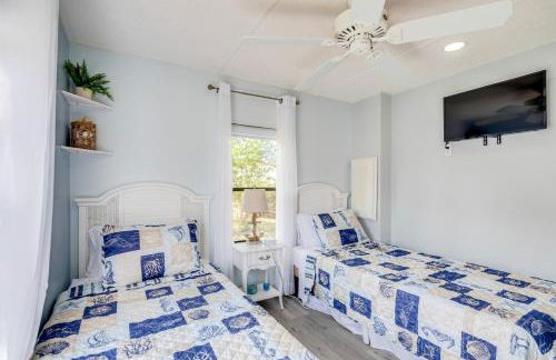 Golf and Pool Access Home with Yard in Lady Lake - Foto 13