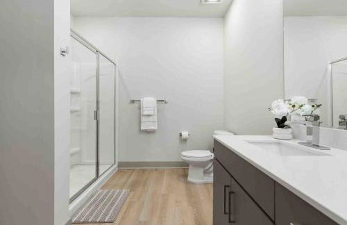 Serene Living 5 Min From Downtown - Foto 35