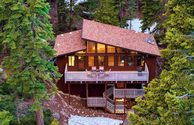 Lake + Beach Access, Pool, Tennis Walk to Chambers Tahoe Timber by Avantstay - Foto 1