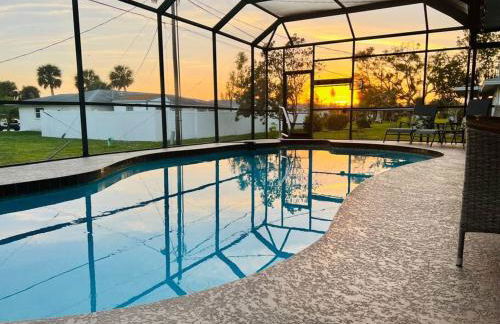 Heated Saltwater Pool Home Minutes to Beach - Foto 30