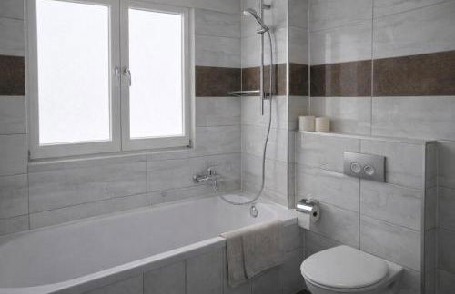 3,5 Z-Wohnung, 2 Schlafzimmer für 4 Personen, 30 Min Zürich -GALILEO - Foto 6