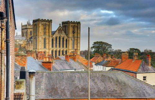 The Penthouse - Allocated Parking with City Views - Foto 17