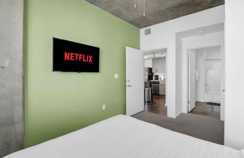 Centric 2BR In HEART of DTPHX Free Garage Parking - Foto 19