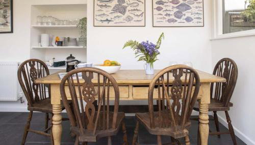 Gorgeous Cottage Parking Short Walk to Beach - Foto 2