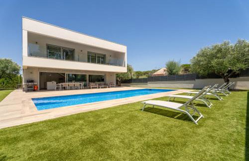 Modern Villa Olivera with Private Pool - Foto 3