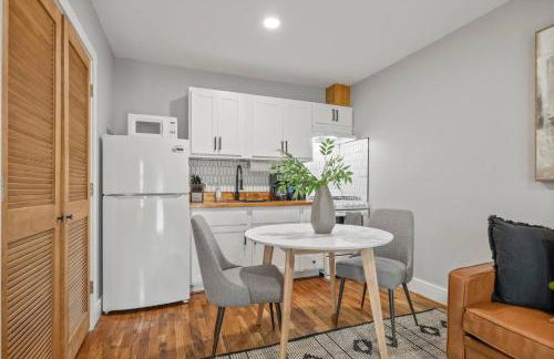 All-In-One - Fully-Equipped Secure Gated Parking! - Foto 4