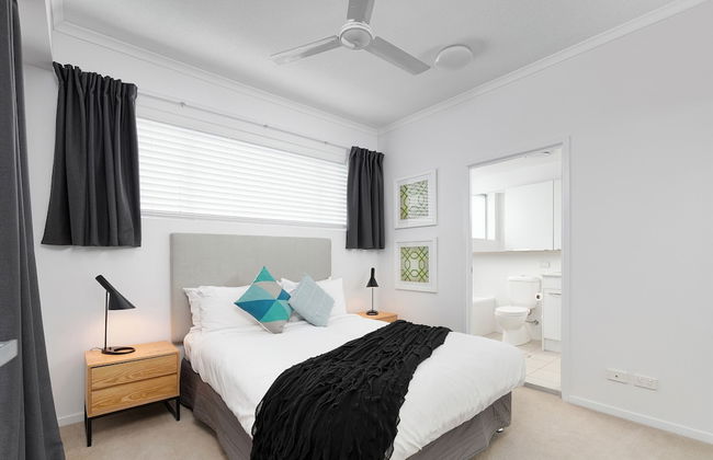 Boulevard North Lakes - Photo 3