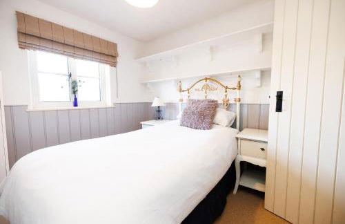 Jackdaw Cottage-Beautiful Cottage, Town Centre - Photo 20