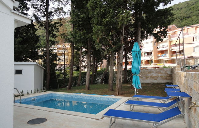 Petrovac Holiday House with pool - Foto 24