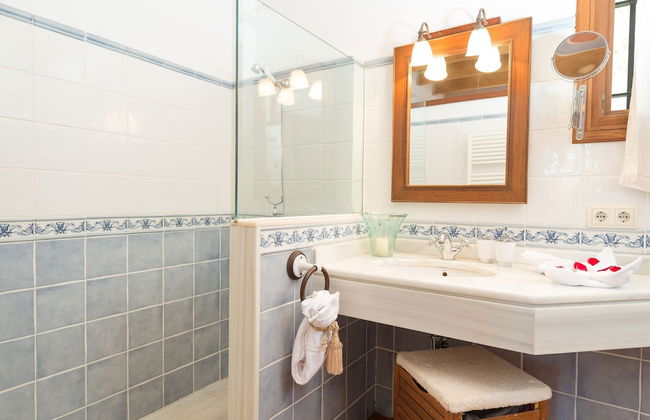 Es Pinar in Alar With 4 Bedrooms and 4 Bathrooms - Foto 19