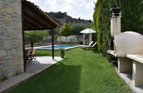 private villa near Arvi - Foto 10