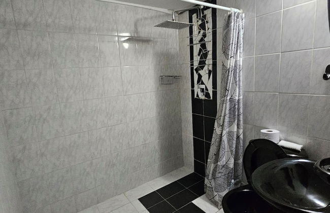 57 PROMO $ 11 Bedrooms with bathrooms Aprtmnt + 2 Jacuzzis and a rooftop pool. @Poblado - Foto $