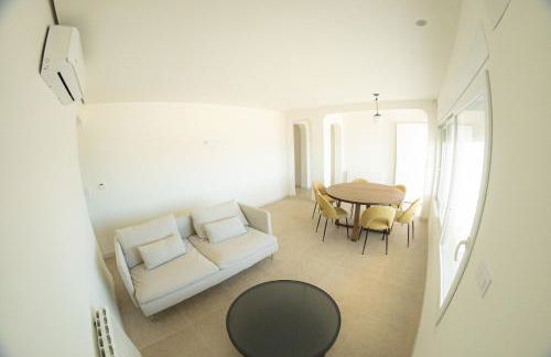 Vistas y terraza panorámica frente al mar en Denia, Las Rotas - Photo 13