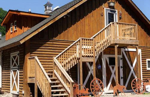 Fantastic Secluded Rental for a Large Group Getaway near East Branch, New York - Photo 25